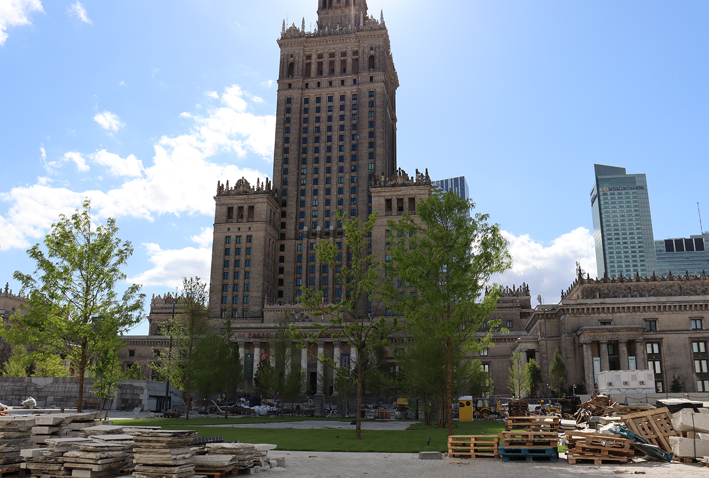 Ð ÐµÐºÐ¾Ð½ÑÑÑÑÐºÑÐ¸Ñ Ð¿Ð»Ð¾ÑÐ°Ð´Ð¸ Ñ ÐÐ²Ð¾ÑÑÐ° ÐºÑÐ»ÑÑÑÑÑ