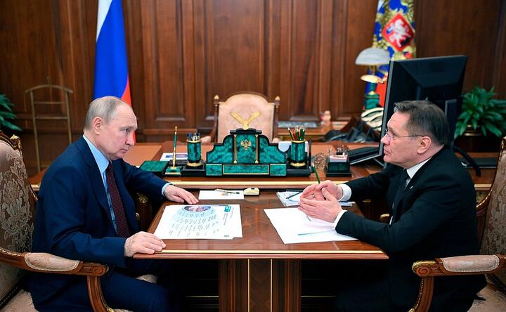 ÐÑÑÑÐµÑÐ° Ð¿ÑÐµÐ·Ð¸Ð´ÐµÐ½ÑÐ° Ð Ð¾ÑÑÐ¸Ð¸ ÐÐ»Ð°Ð´Ð¸Ð¼Ð¸ÑÐ° ÐÑÑÐ¸Ð½Ð° Ñ Ð³ÐµÐ½Ð´Ð¸ÑÐµÐºÑÐ¾ÑÐ¾Ð¼ Ð³Ð¾ÑÐºÐ¾ÑÐ¿Ð¾ÑÐ°ÑÐ¸Ð¸ Ð¿Ð¾ Ð°ÑÐ¾Ð¼Ð½Ð¾Ð¹ ÑÐ½ÐµÑÐ³Ð¸Ð¸ Â«Ð Ð¾ÑÐ°ÑÐ¾Ð¼Â» ÐÐ»ÐµÐºÑÐµÐµÐ¼ ÐÐ¸ÑÐ°ÑÐµÐ²ÑÐ¼, 14 Ð°Ð²Ð³ÑÑÑÐ° 2023 Ð³Ð¾Ð´Ð°. Ð¤Ð¾ÑÐ¾ - Ð¿ÑÐµÑÑ-ÑÐ»ÑÐ¶Ð±Ð° ÐÑÐµÐ¼Ð»Ñ